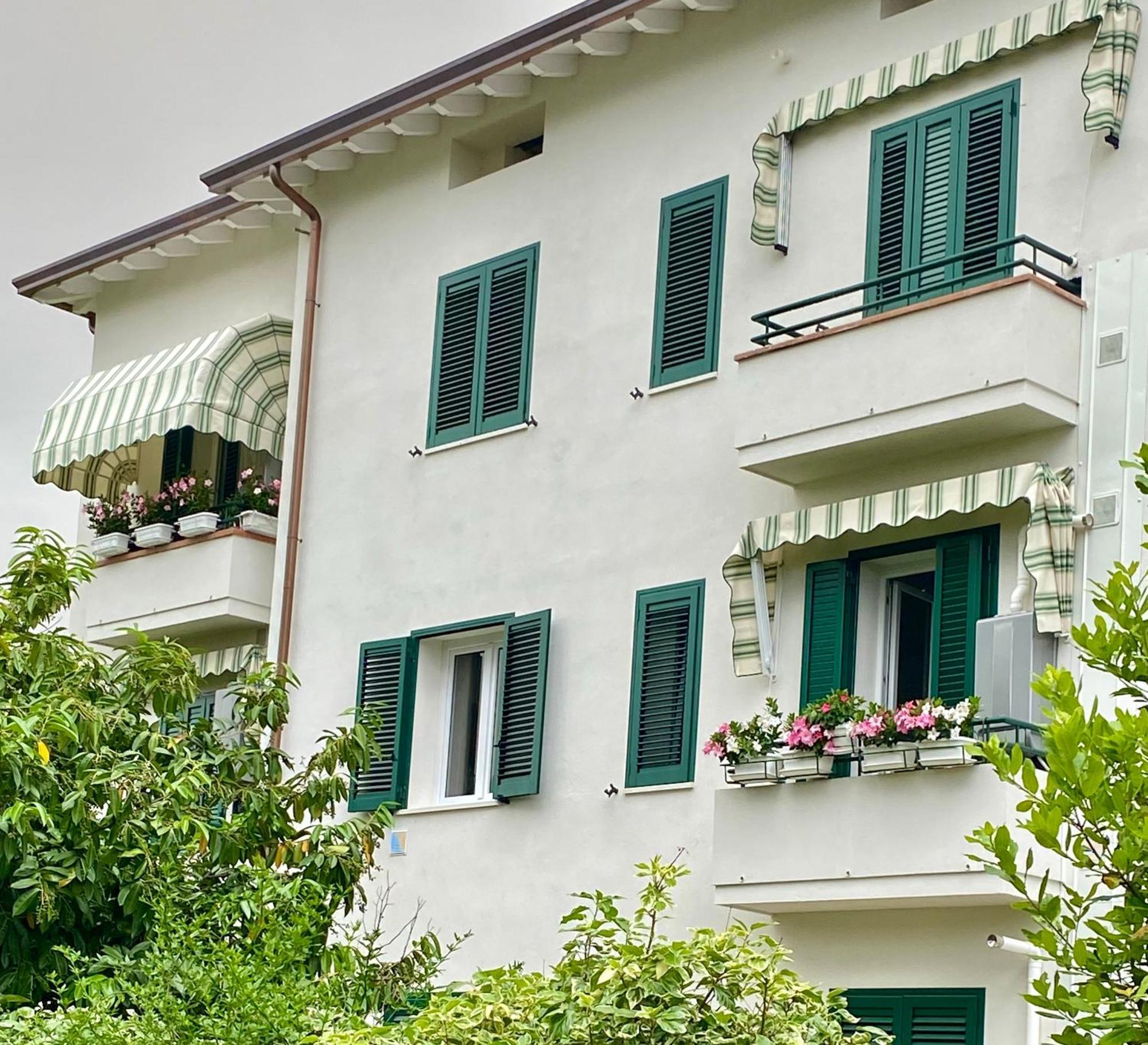 Domus Zoe Apartment Forte dei Marmi Exterior foto